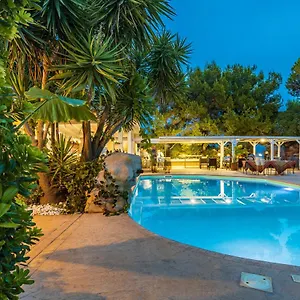 Apartahotel Residenziale Menhirs, Putzu Idu